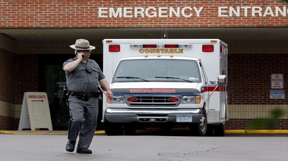 "الغارديان":  ممرضة سرقت مصابا بكورونا صارع الموت في نيويورك