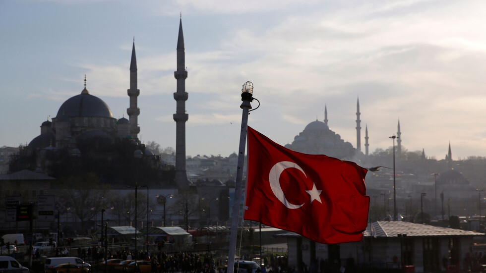 تركيا: سنعتبر قوات حفتر أهدافا عسكرية مشروعة في حال استهداف مصالحنا في ليبيا