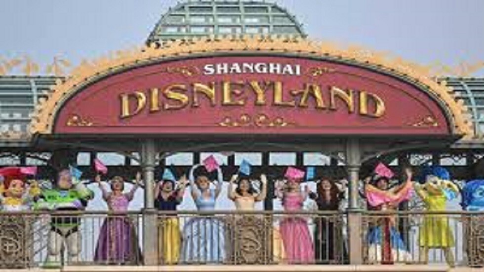 شنغهاي ديزني لاند تعاود فتح أبوابها بعد إغلاق 3 أشهر بسبب كورونا