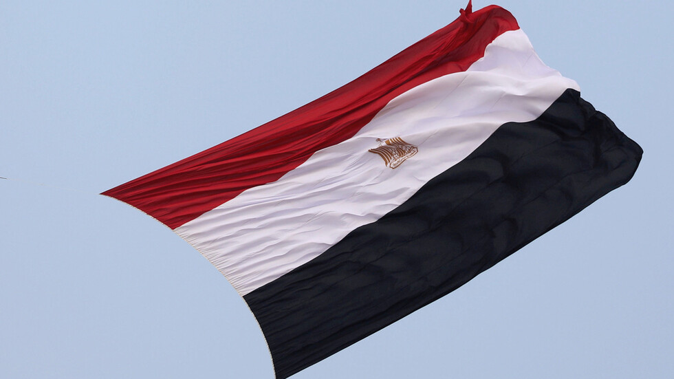 مصر.. أزمة بسبب إنشاء جسر في ترعة الزمر والحكومة تصدر بيانا