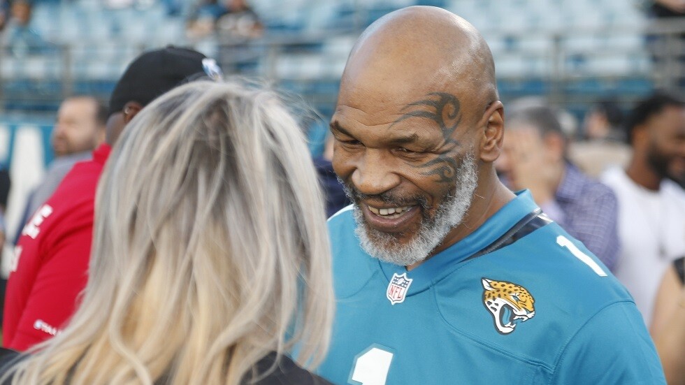 شاهد.. تايسون الحديدي "المرعب" يخوض تدريبات شاقة