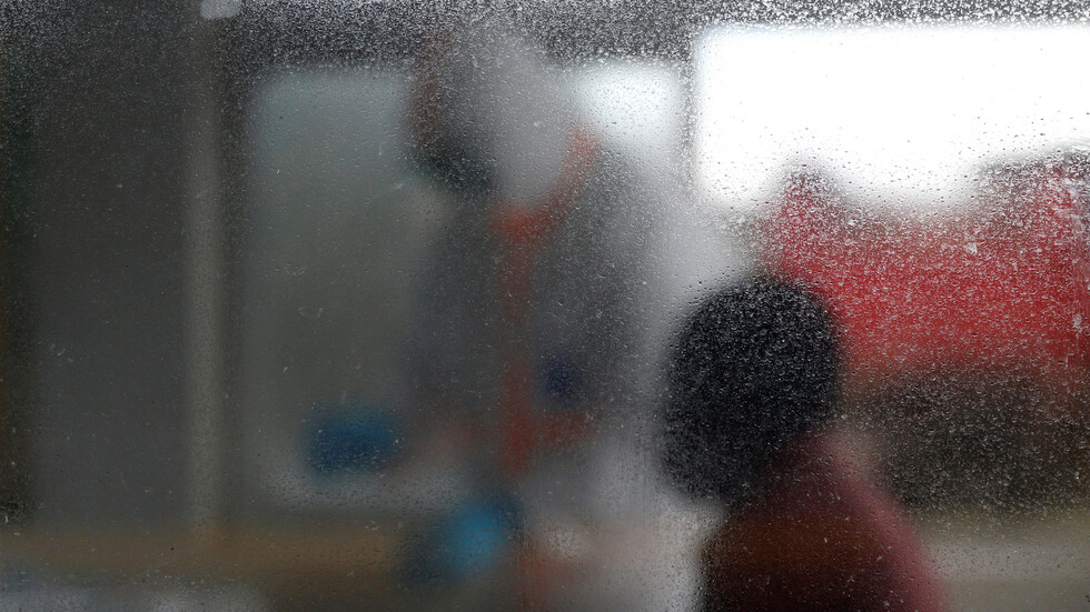 "جونز هوبكنز" تكشف الدولة العربية الأقل تضررا بكورونا