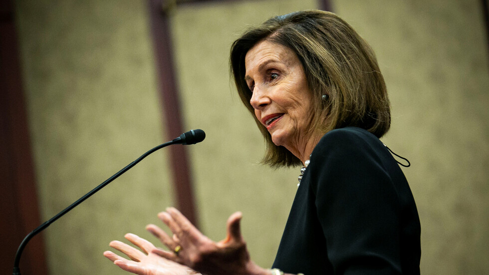 بيلوسي معلنة عن حزمة مساعدات جديدة: كورونا أكبر كارثة في تاريخ الولايات المتحدة