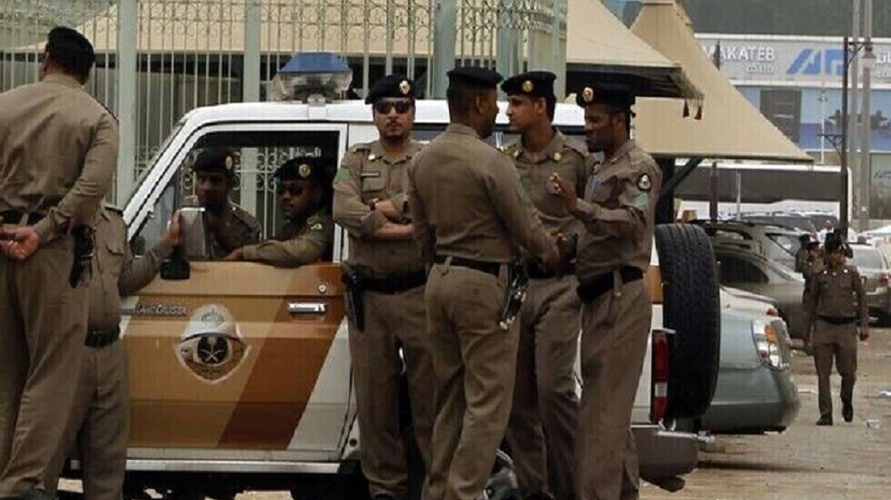 السعودية تحذر مواطنيها والمقيمين من التورط في "جريمة كبيرة"