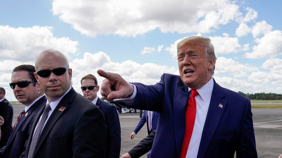 ترامب يدعو لاستجواب أوباما في الكونغرس بشأن 