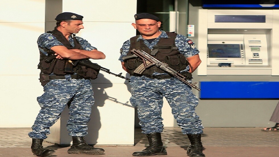 لبنان.. توقيف شبكة صرافة غير شرعية لسوريين ولبنانيين مولت إرهابيين