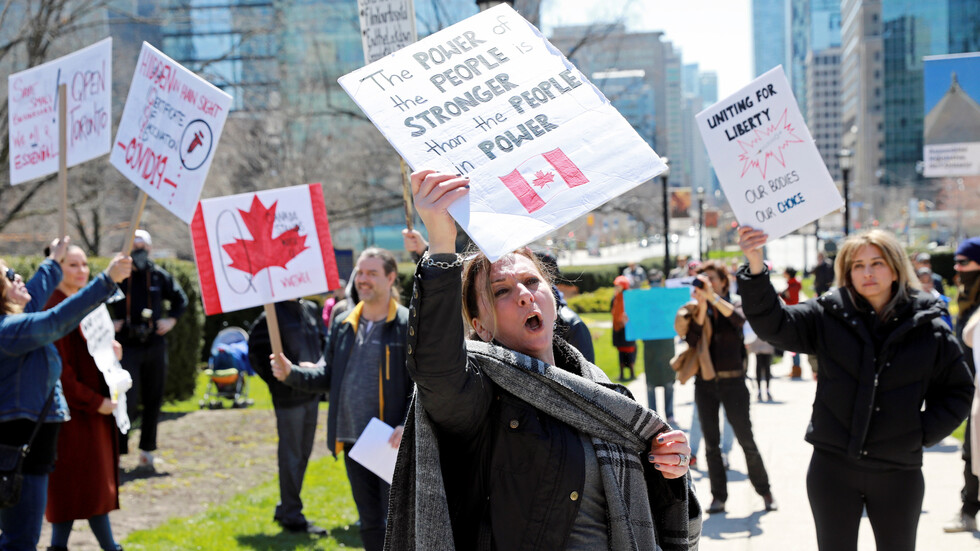 كندا تسجل انخفاضا ملموسا للوفيات اليومية بفيروس كورونا