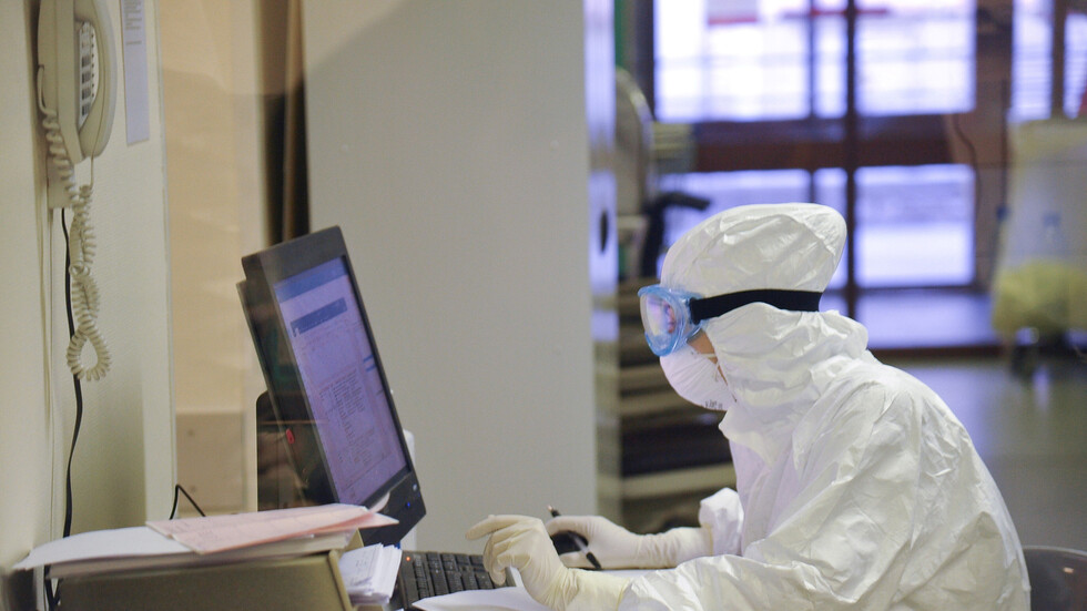 روسيا تسجل لليوم الثاني أقل من 10 آلاف إصابة بكورونا وتراجع في معدل الوفيات