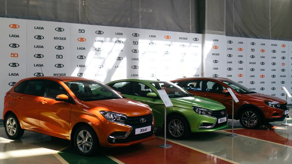 روسيا.. مصنع "لادا" يستأنف إنتاجه