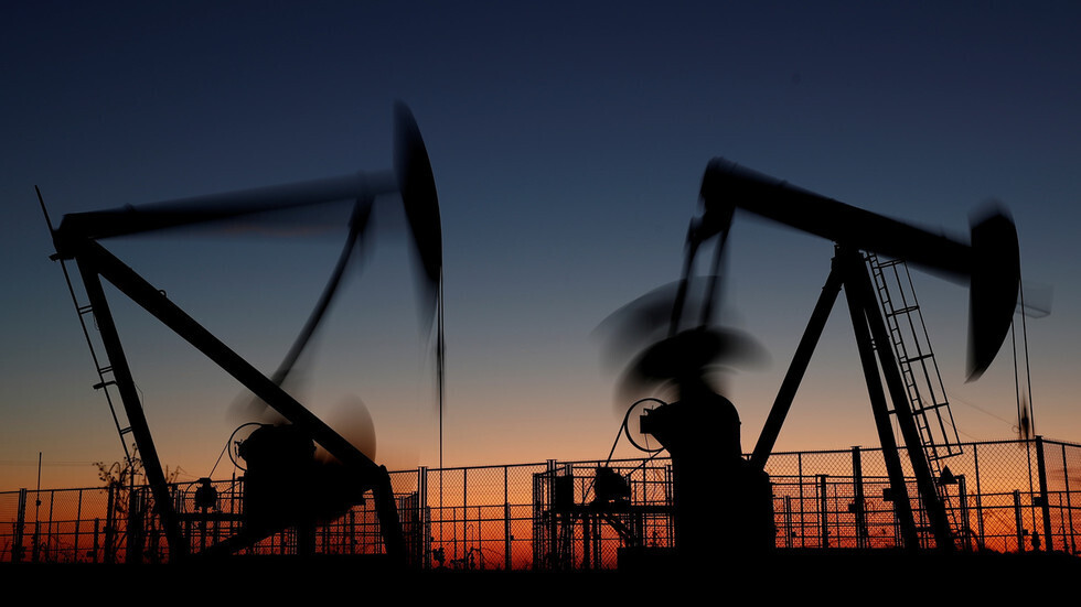 برميل "برنت" يكسر حاجز الـ34 دولارا