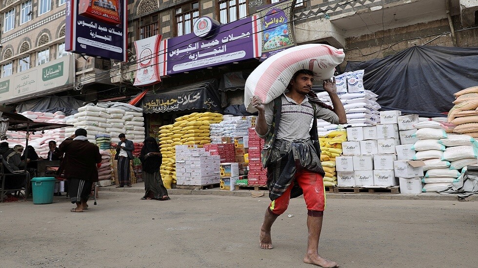 الحكومة اليمنية تتهم الحوثيين بالتستر على أبعاد تفشي كورونا وتطلب مساعدات لمواجهة الوباء