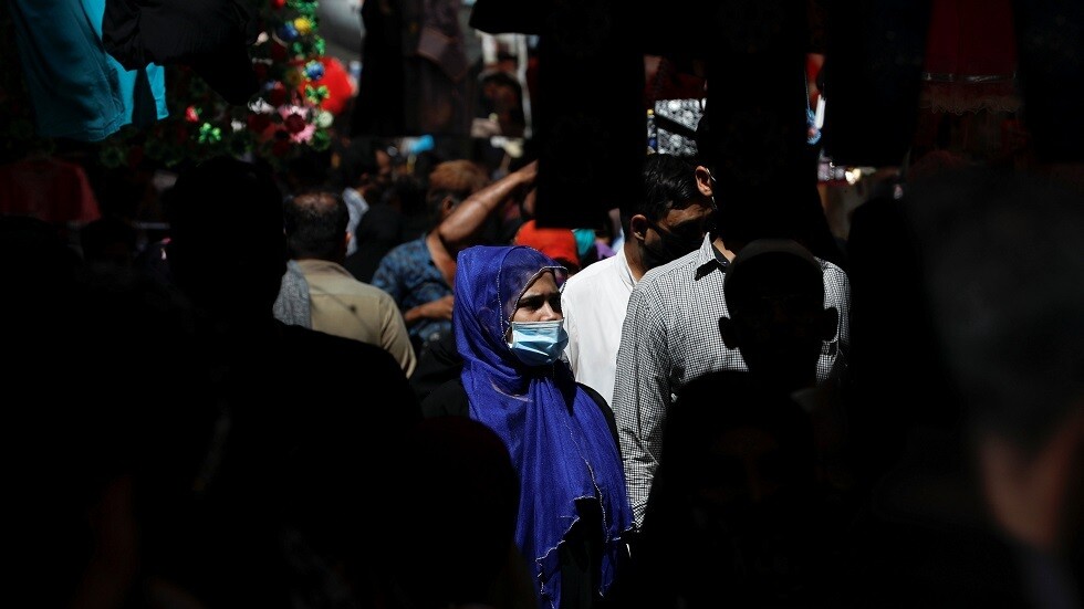 المحكمة العليا الباكستانية: فيروس كورونا ليس وباء في البلاد