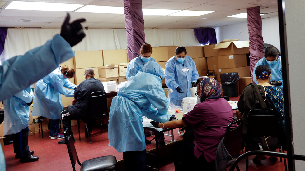 لأول مرة منذ أسابيع الولايات المتحدة تسجل أقل من 800 حالة وفاة جراء فيروس كورونا