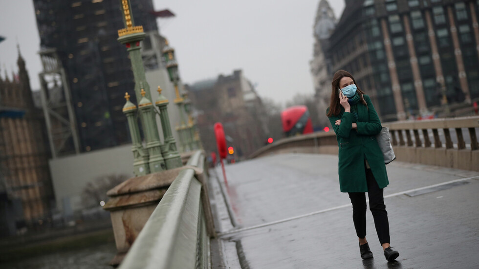 كورونا في بريطانيا.. 338 وفاة جديدة خلال يوم وحصيلة الإصابات تتخطى الـ250 ألفا