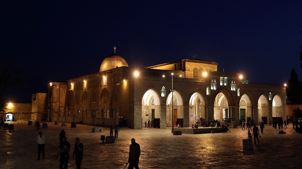 حرب بين خامنئي ونتنياهو على "تويتر" محورها القدس