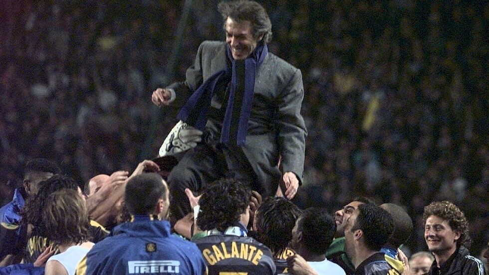 وفاة مدرب إنتر ميلان الإيطالي السابق