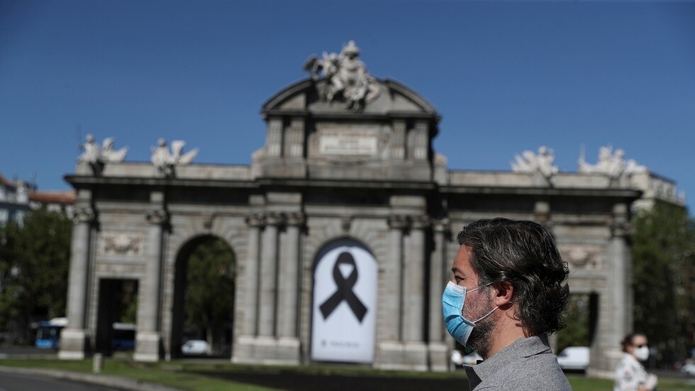 وفيات إسبانيا بفيروس كورونا تحت الخمسين