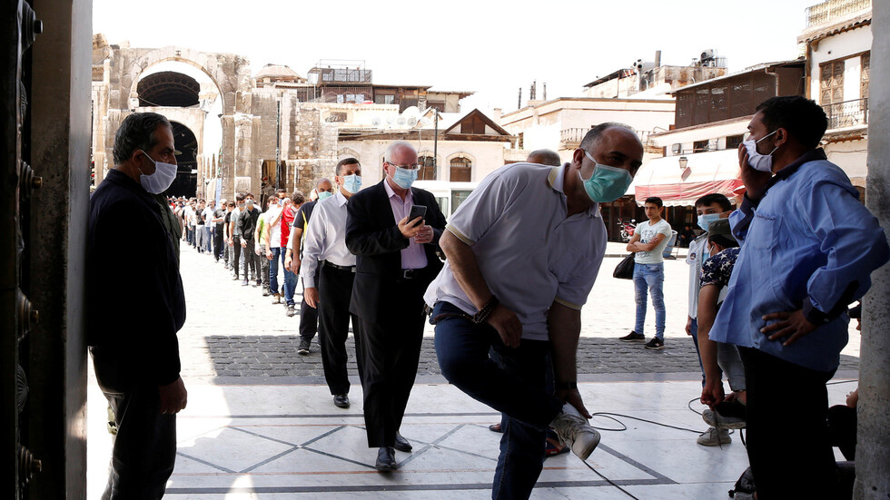 سوريا.. تسجيل 16 إصابة جديدة بفيروس كورونا بين السوريين القادمين إلى البلاد