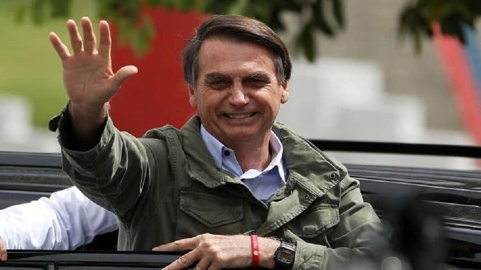 رئيس البرازيل ينضم لمتظاهرين داعمين له في خضم أزمة كورونا