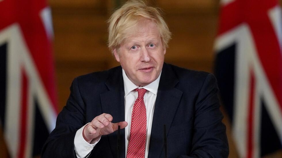 جونسون يعيد فتح المدارس الابتدائية رغم الجدل