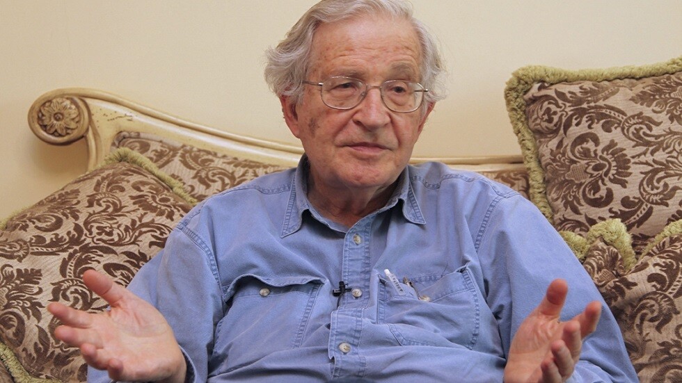 مفكر أمريكي بارز: الولايات المتحدة في عالم ما بعد كورونا تتجه نحو الهاوية