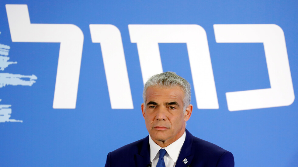 زعيم المعارضة الإسرائيلية يتهم نتنياهو بمحاولة الانقلاب وجر إسرائيل إلى حرب أهلية