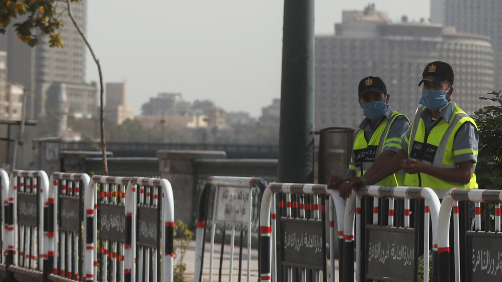 وسائل إعلام مصرية: الطبيب المستقيل من مستشفى المنيرة ينتمي "للإخوان المسلمين"