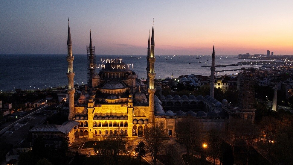 تركيا تعلن انتهاء حظر التجول المفروض منذ 4 أيام