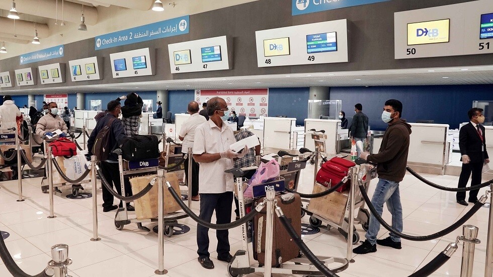 الإمارات تسهل عودة 100 مواطن يمني إلى بلادهم