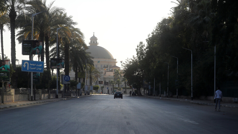 مصر تعلن بدء عمل أول مصلحة مدنية حكومية منذ تفشي فيروس كورونا