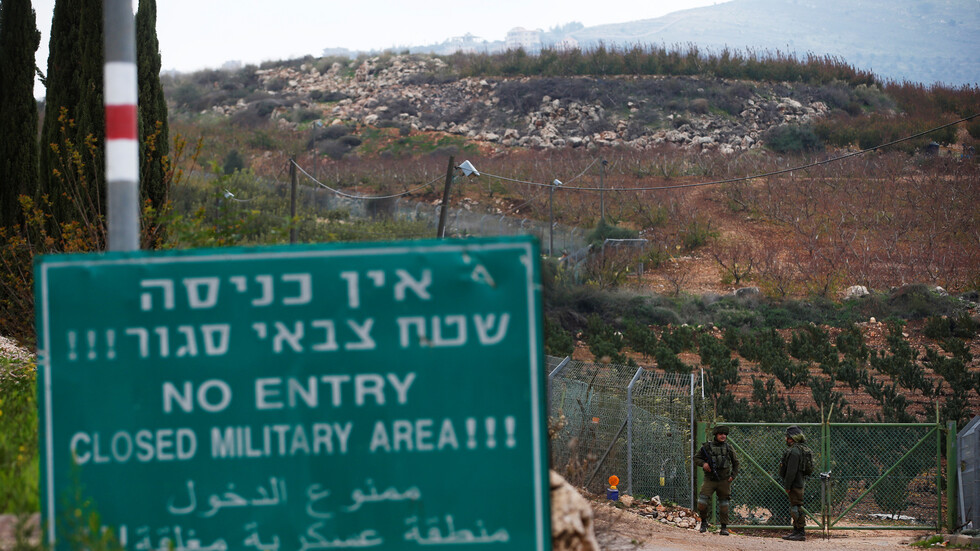 الجيش الإسرائيلي يطلق النار على راع لبناني بزعم أنه يجمع معلومات استخباراتية لصالح "حزب الله"