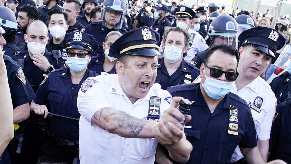 الخدمة السرية المكلفة بحماية البيت الأبيض تطلب من المواطنين تجنب السير في محيطه لضمان سلامتهم