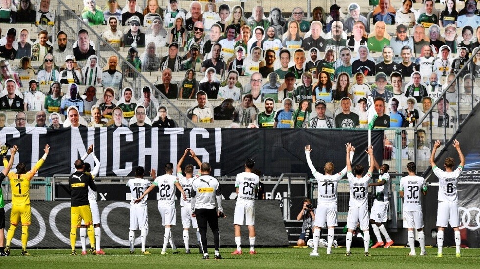 شاهد.. لاعبو مونشنغلادباخ يكتسحون يونيون ويحيون 