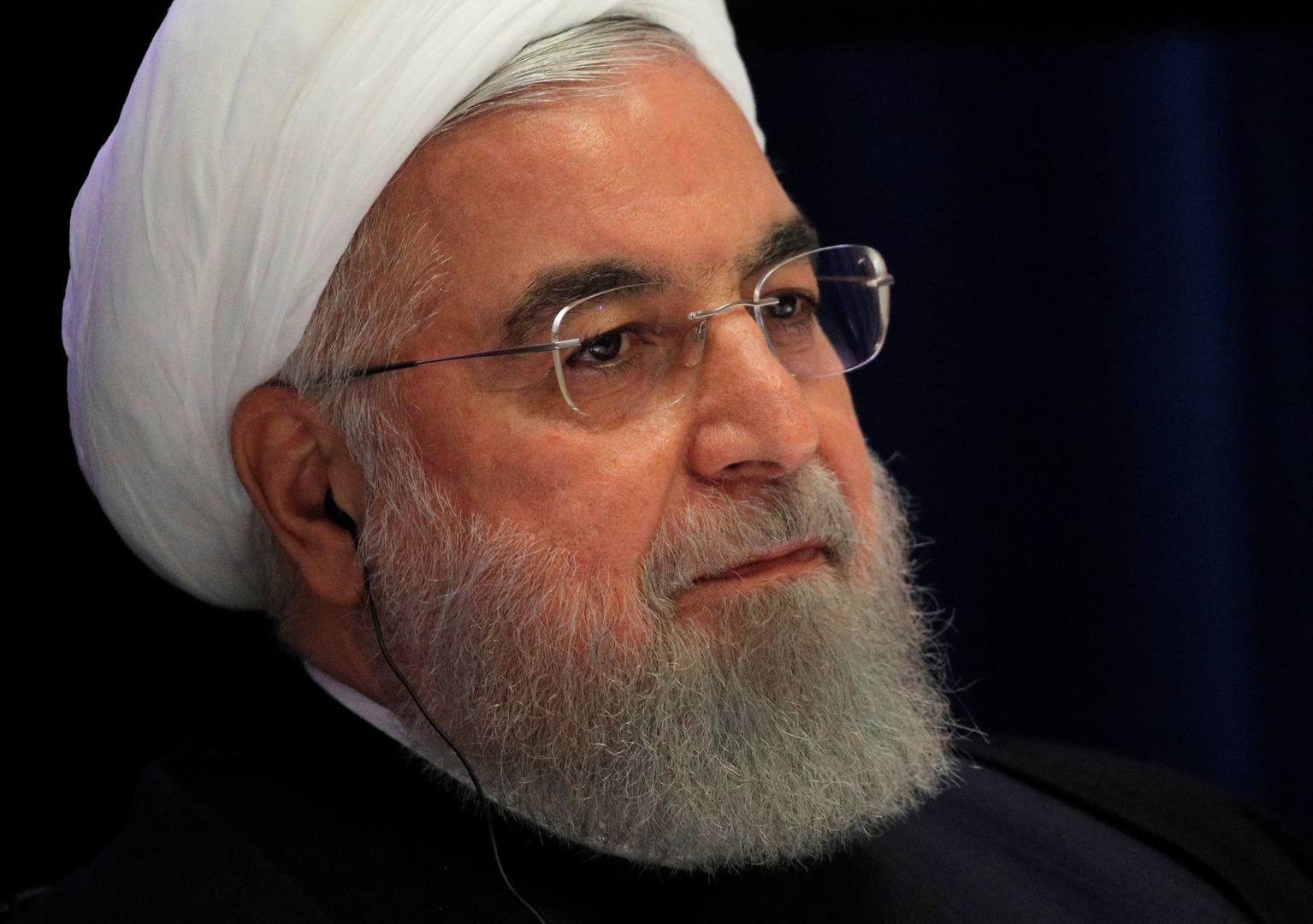 روحاني: نواجه مشكلات كبيرة في تأمين الأدوية والغذاء بسبب العقوبات الأمريكية
