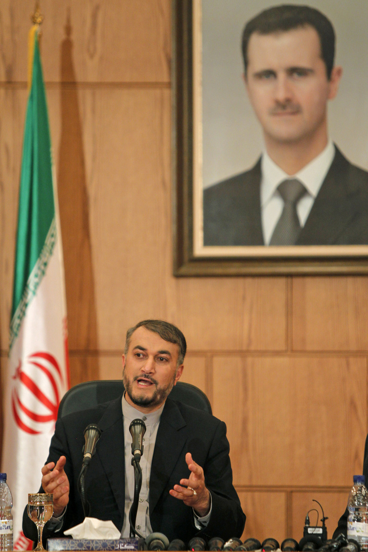 برلماني إيراني رفيع: أنباء حول اتفاق بشأن استقالة الأسد كذبة كبرى