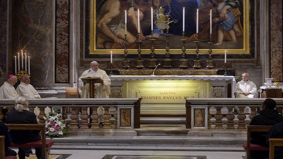 إيطاليا.. عودة الحياة الدينية إلى الكنائس لأول مرة منذ شهرين