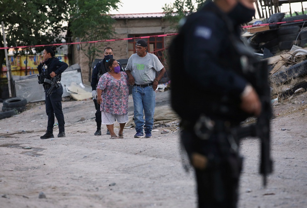 العثور على 12 جثة داخل شاحنة مسروقة في المكسيك