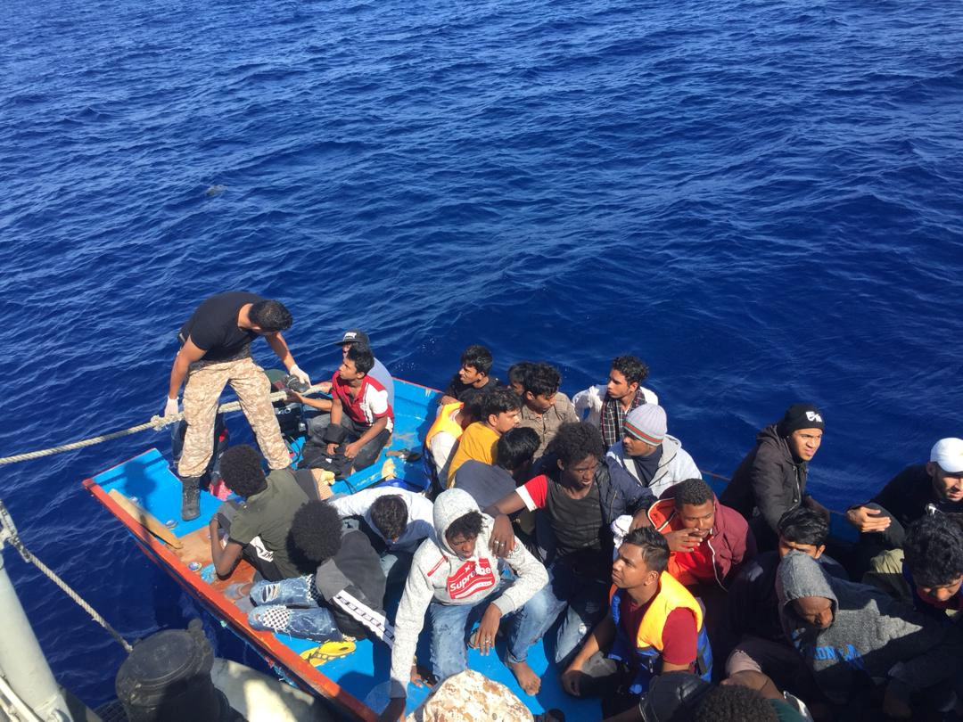 ليبيا: منع مئات المهاجرين من الوصول إلى أوروبا بحرا