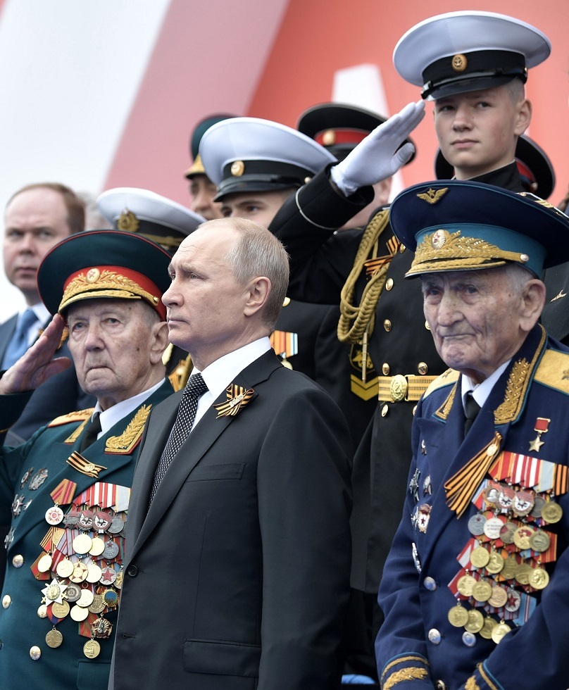 لماذا اختار بوتين 24 يونيو تاريخا للعرض العسكري؟