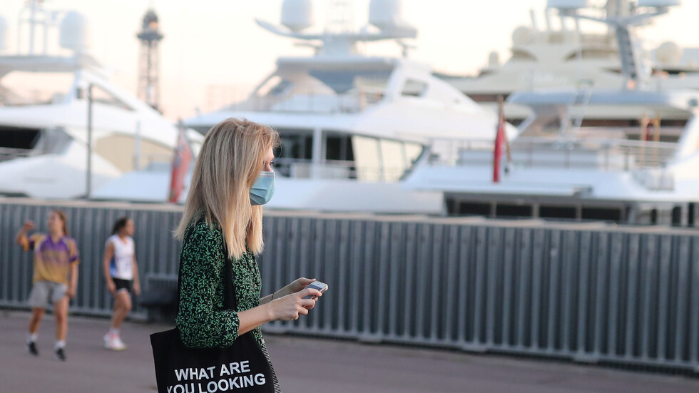 إسبانيا تخسر نصف عائدات السياحة