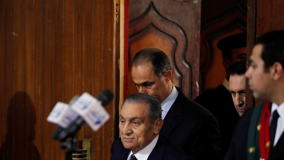 مصر.. علاء مبارك يعلق على مظاهرات أمريكا ويربطها بوالده الراحل