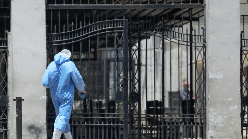 وزارة الصحة المصرية تلزم المستشفيات الخاصة بعلاج مرضى فيروس كورونا وفقا لأسعار محددة (صورة)