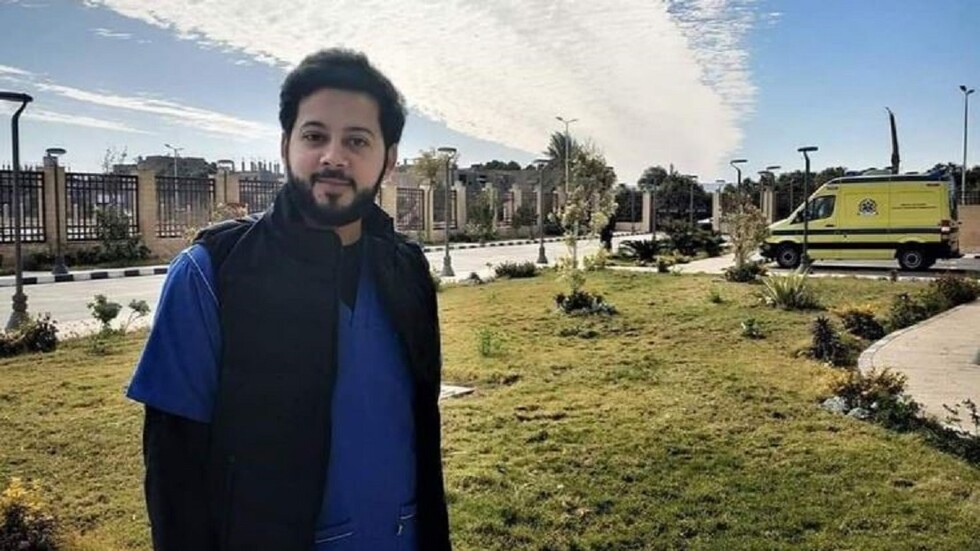 مصر.. طبيب فلسطيني ينضم لـ"الجيش الأبيض" بمستشفى عزل إسنا جنوب الأقصر