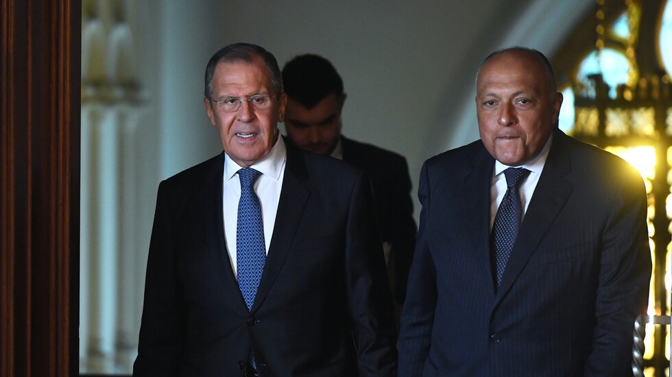 لافروف وشكري يناقشان الأزمة في ليبيا وملف سد النهضة