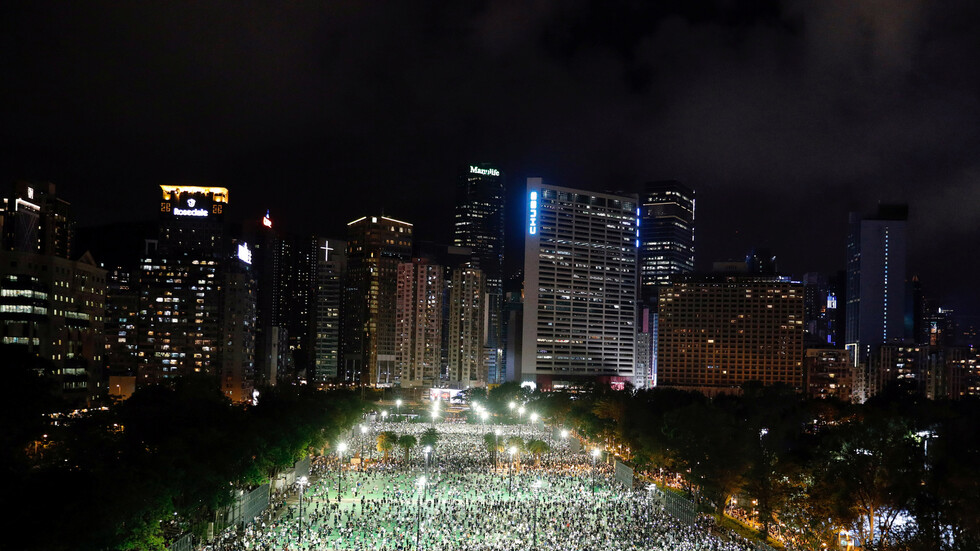 الصين تستعد لحرب من أجل هونغ كونغ وتايوان