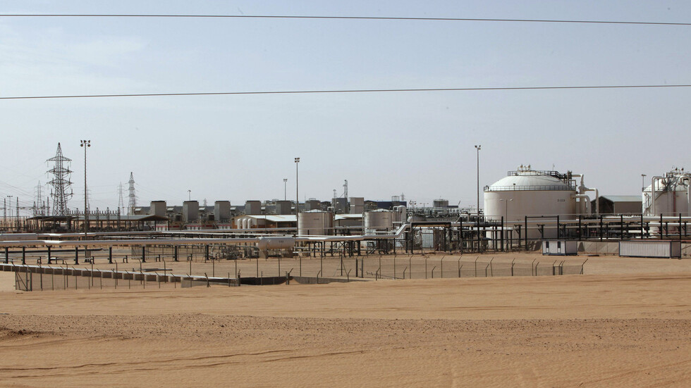 مسلحون مجهولون يهاجمون حقل الشرارة النفطي جنوب غربي ليبيا