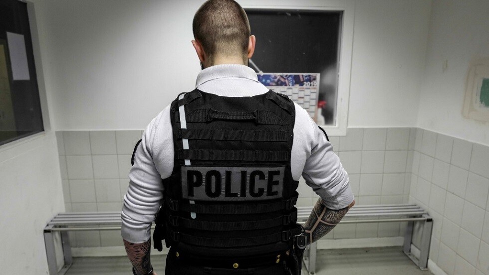 فرنسا.. التحقيق في منشورات عنصرية منسوبة للآلاف من رجال الأمن