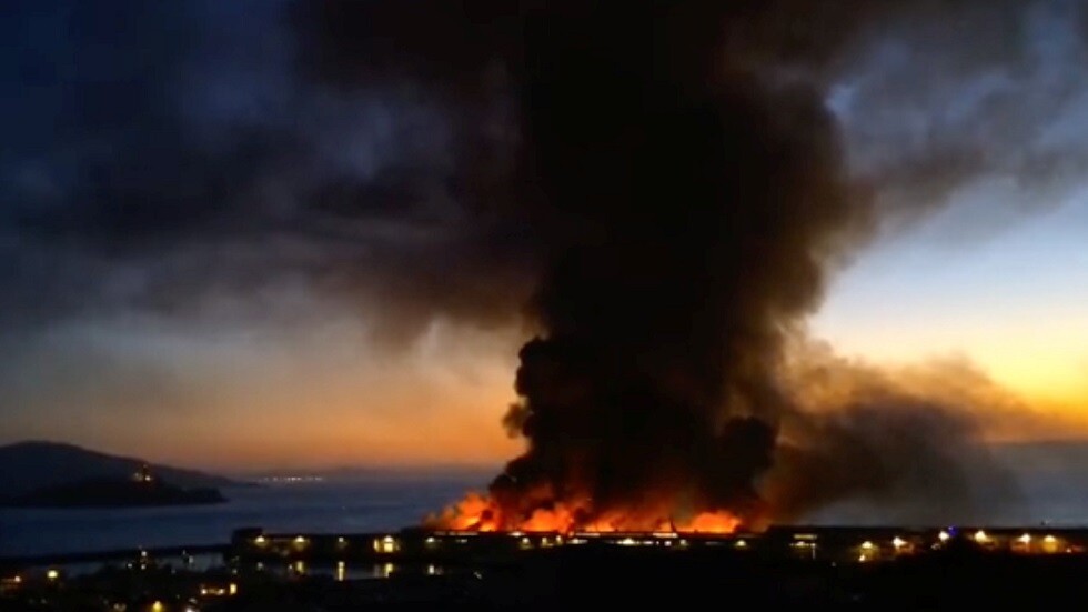 حريق ضخم يدمر مستودعات "أمازون" في كاليفورنيا - فيديو