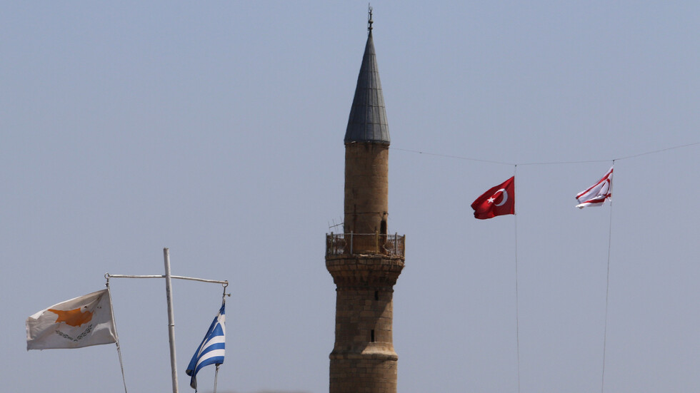 حرب تركيا مع اليونان: مع أي الجانبين ستقف روسيا؟