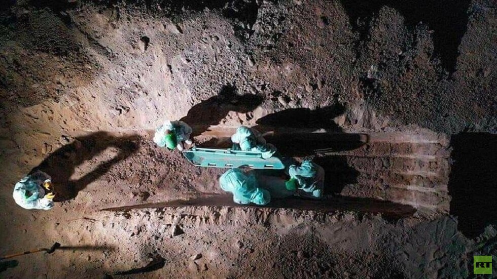 العراق.. مقبرة "وادي السلام" الخاصة بضحايا كورونا (صور)